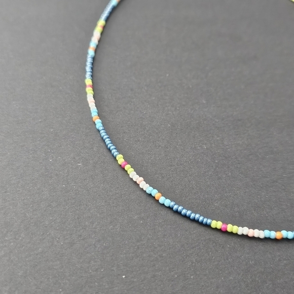 Colorful fresh seed bead necklace handmade - Picture 5 of 5